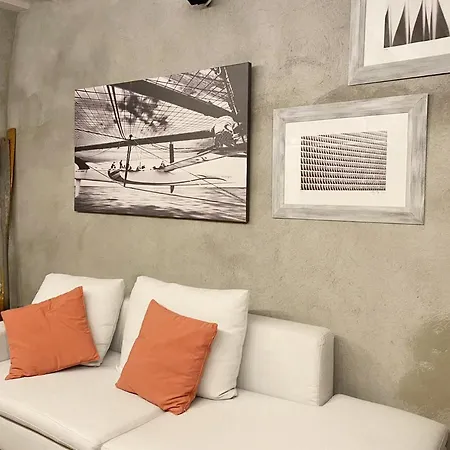Apartment The Honeymoon Bellano